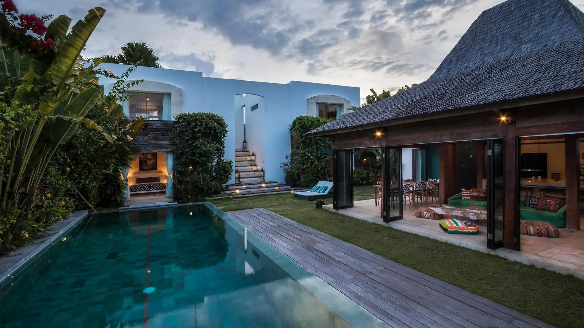 Elegant Villa Casabianca - Tropical Pool & Garden, Near Potato Head Beach Club! Seminyak   Seminyak (Bali)