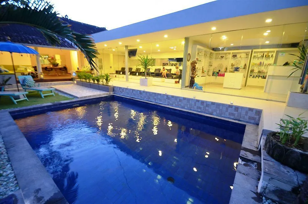 Elegant Villa Casabianca - Tropical Pool & Garden, Near Potato Head Beach Club! Seminyak