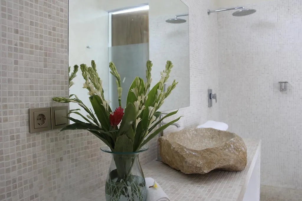 Elegant Villa Casabianca - Tropical Pool & Garden, Near Potato Head Beach Club! Seminyak  0*, Seminyak (Bali) Indonesia