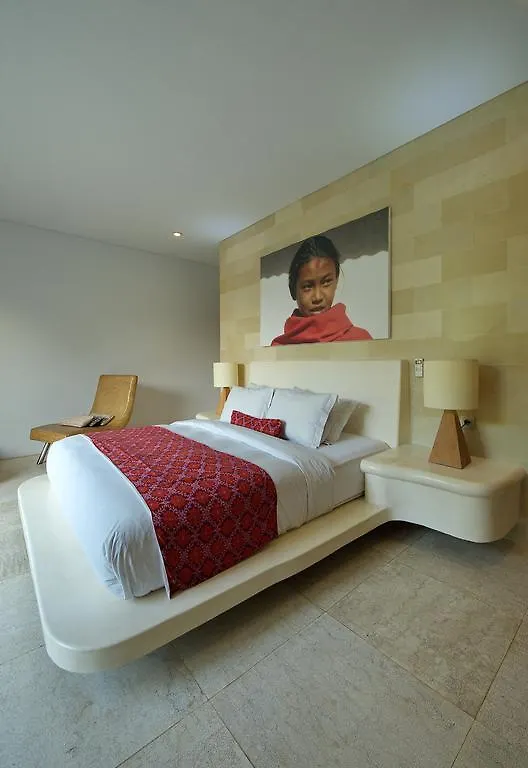 Elegant Villa Casabianca - Tropical Pool & Garden, Near Potato Head Beach Club! Seminyak  Indonesia